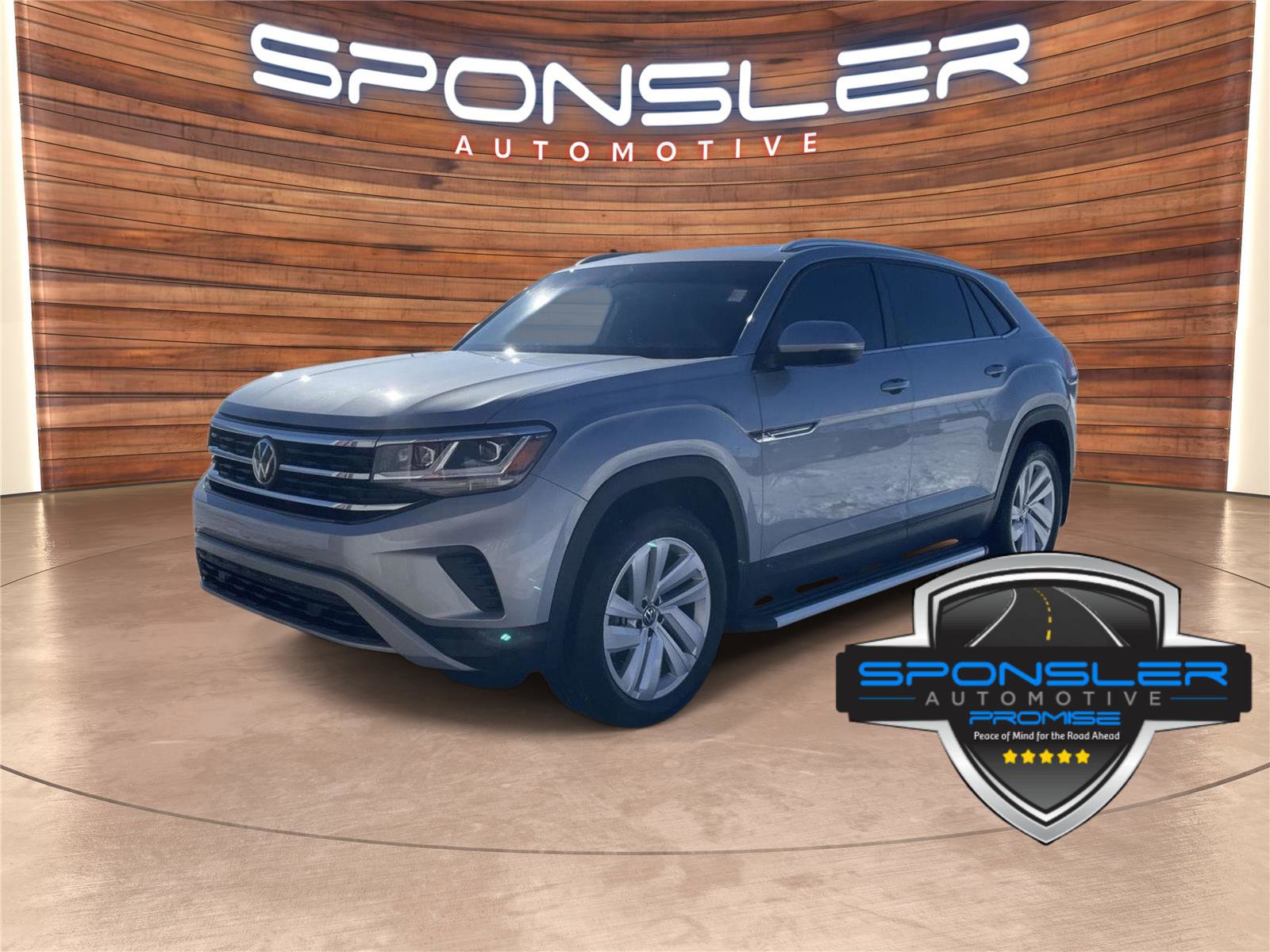 Used 2023 Volkswagen Atlas Cross Sport SE image 1