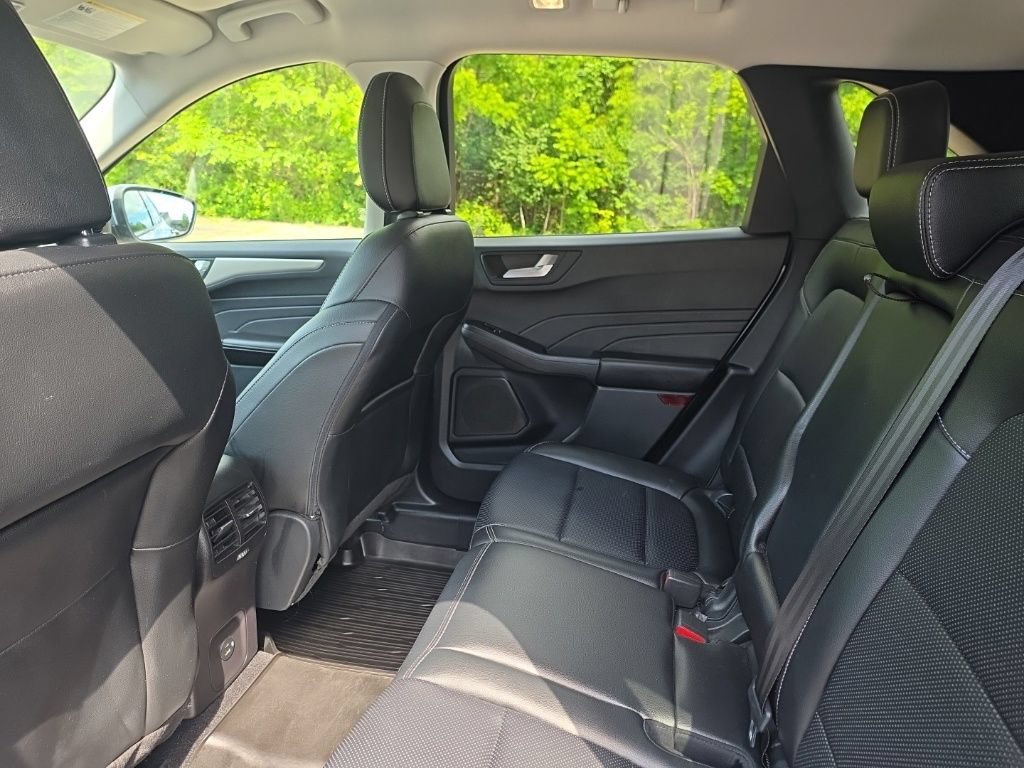 Used 2022 Ford Escape SEL AWD/4WD image 10