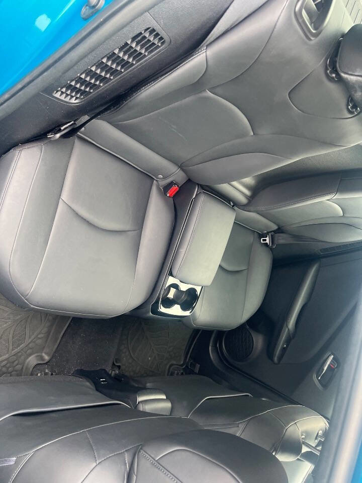 Used 2017 Toyota Prius Prime Premium FWD image 19