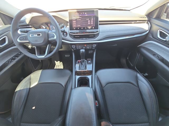 Used 2022 Jeep Compass Latitude image 9