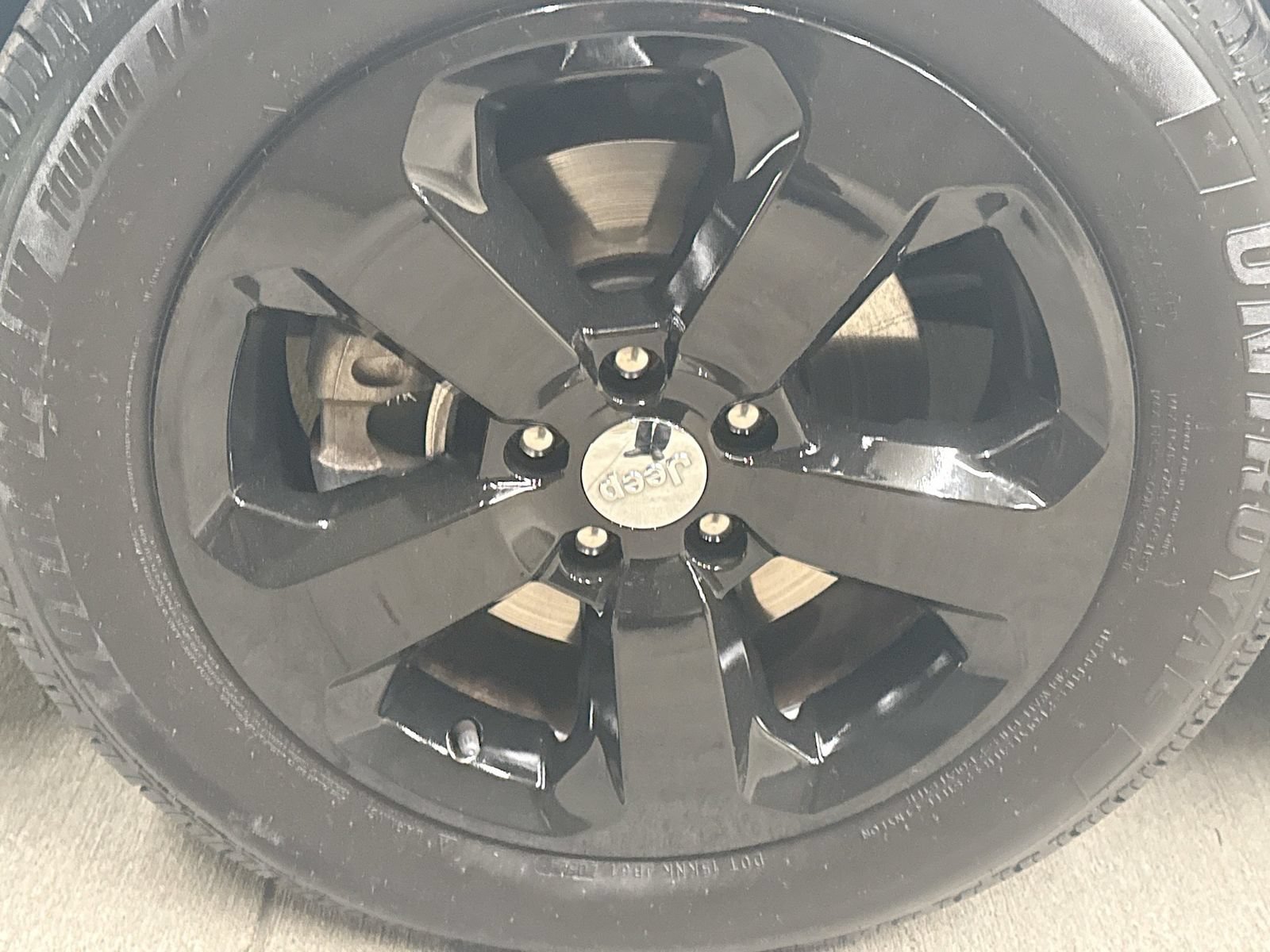 Used 2018 Jeep Compass Latitude w/ Popular Equipment Group AWD/4WD image 33