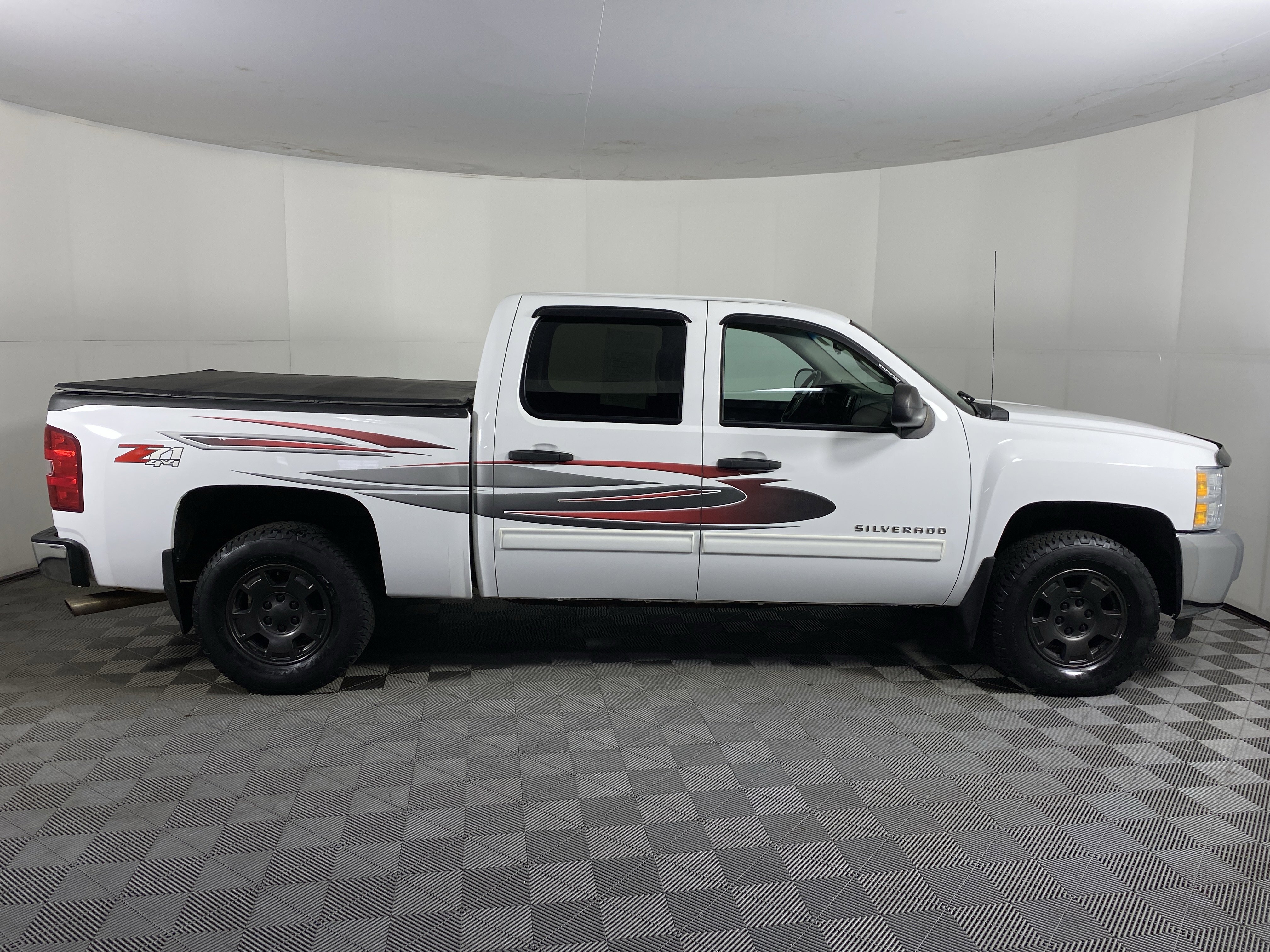 Used 2012 Chevrolet Silverado 1500 LT w/ All-Star Edition AWD/4WD image 3