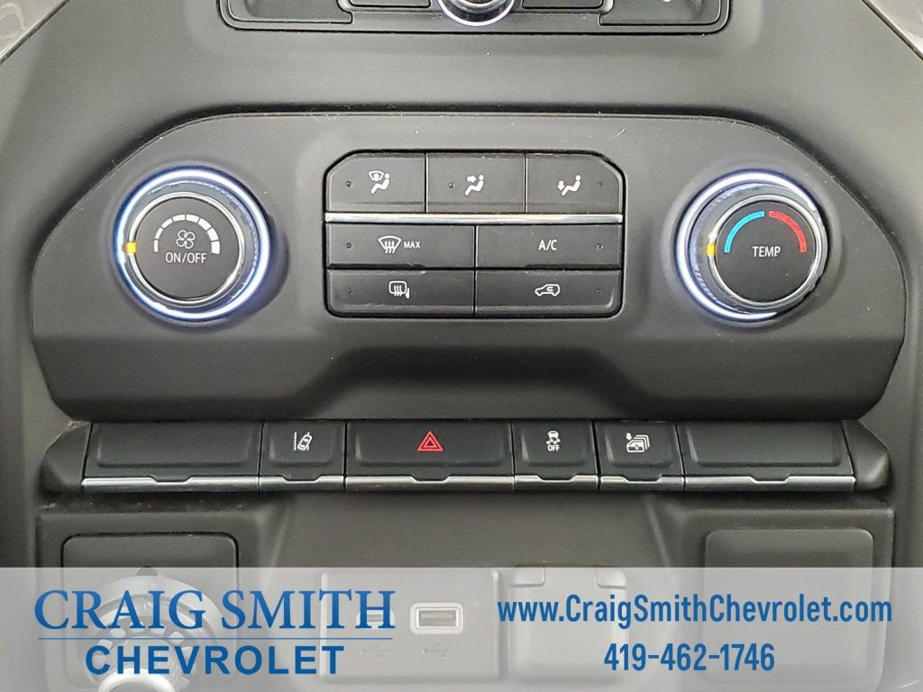 Used 2024 Chevrolet Silverado 2500 Custom image 19