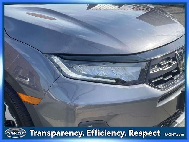 Used 2025 Honda Odyssey EX-L image 10