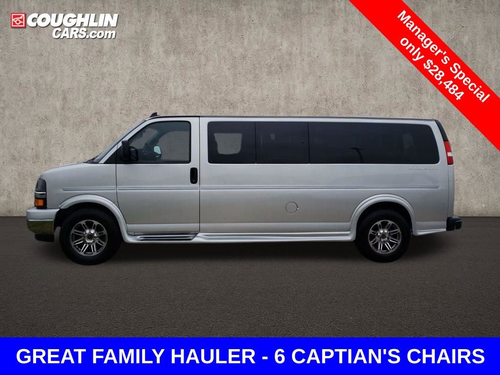 Used 2023 Chevrolet Express 2500 Extended image 2