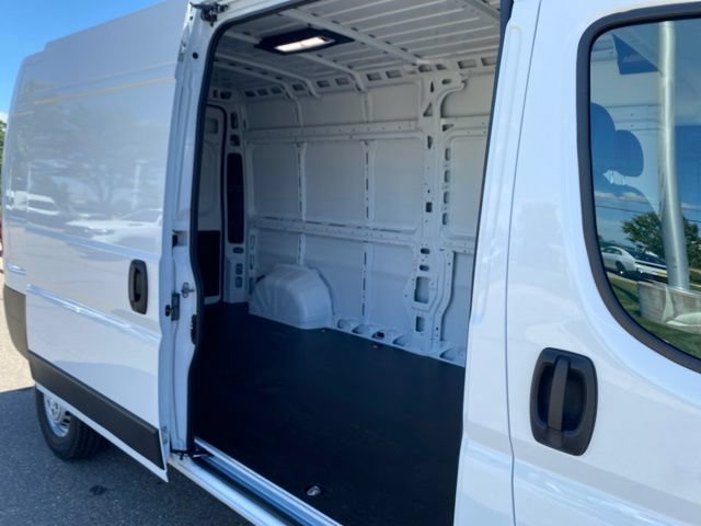 New 2026 RAM ProMaster 2500 w/ Convenience Group FWD image 21