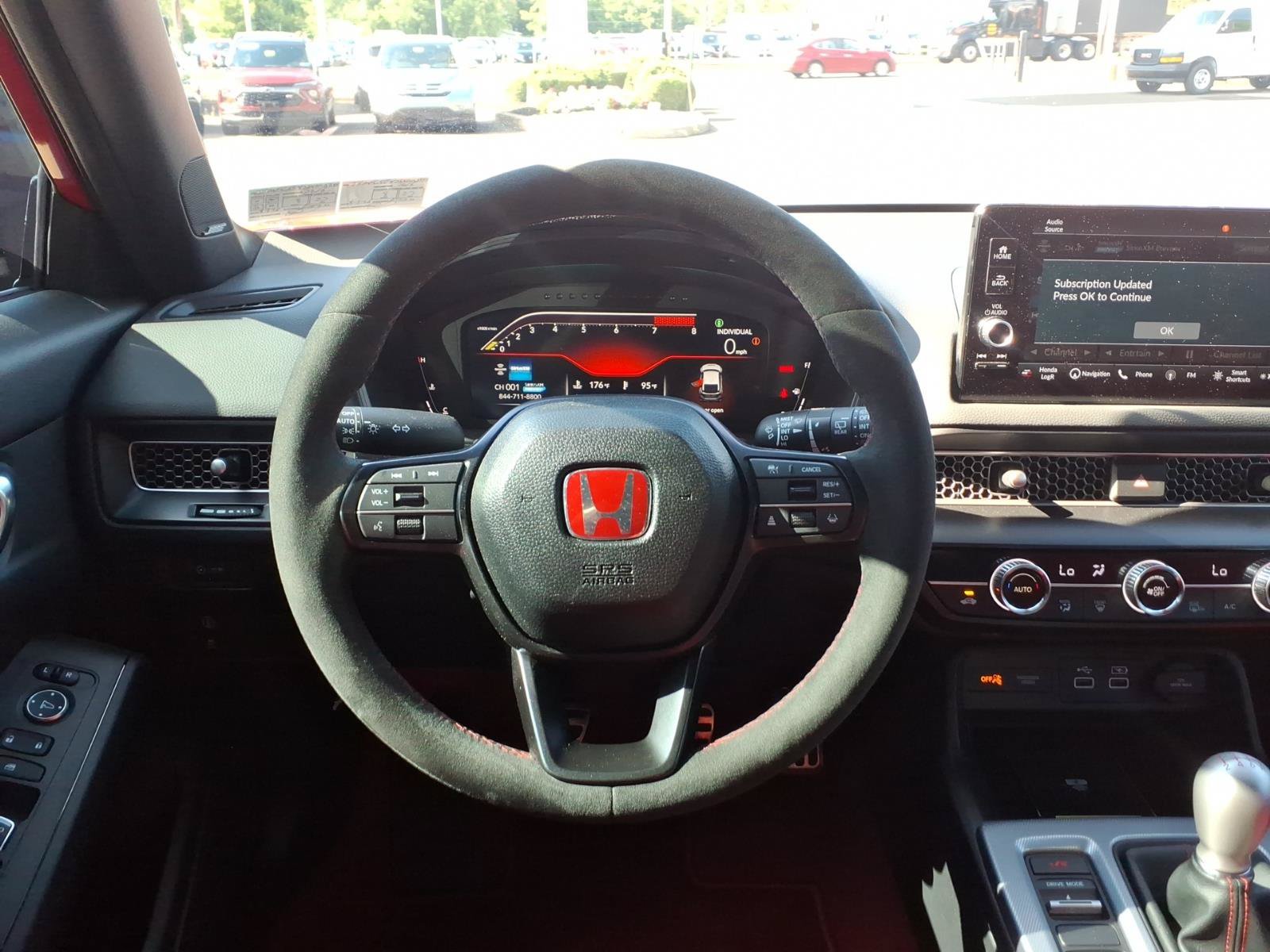 Used 2025 Honda Civic Type R image 14