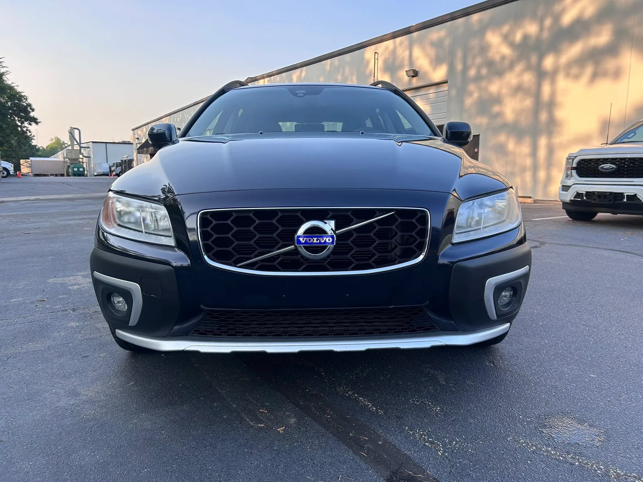Used 2016 Volvo XC70 T5 Premier w/ Proximity Package AWD/4WD image 10