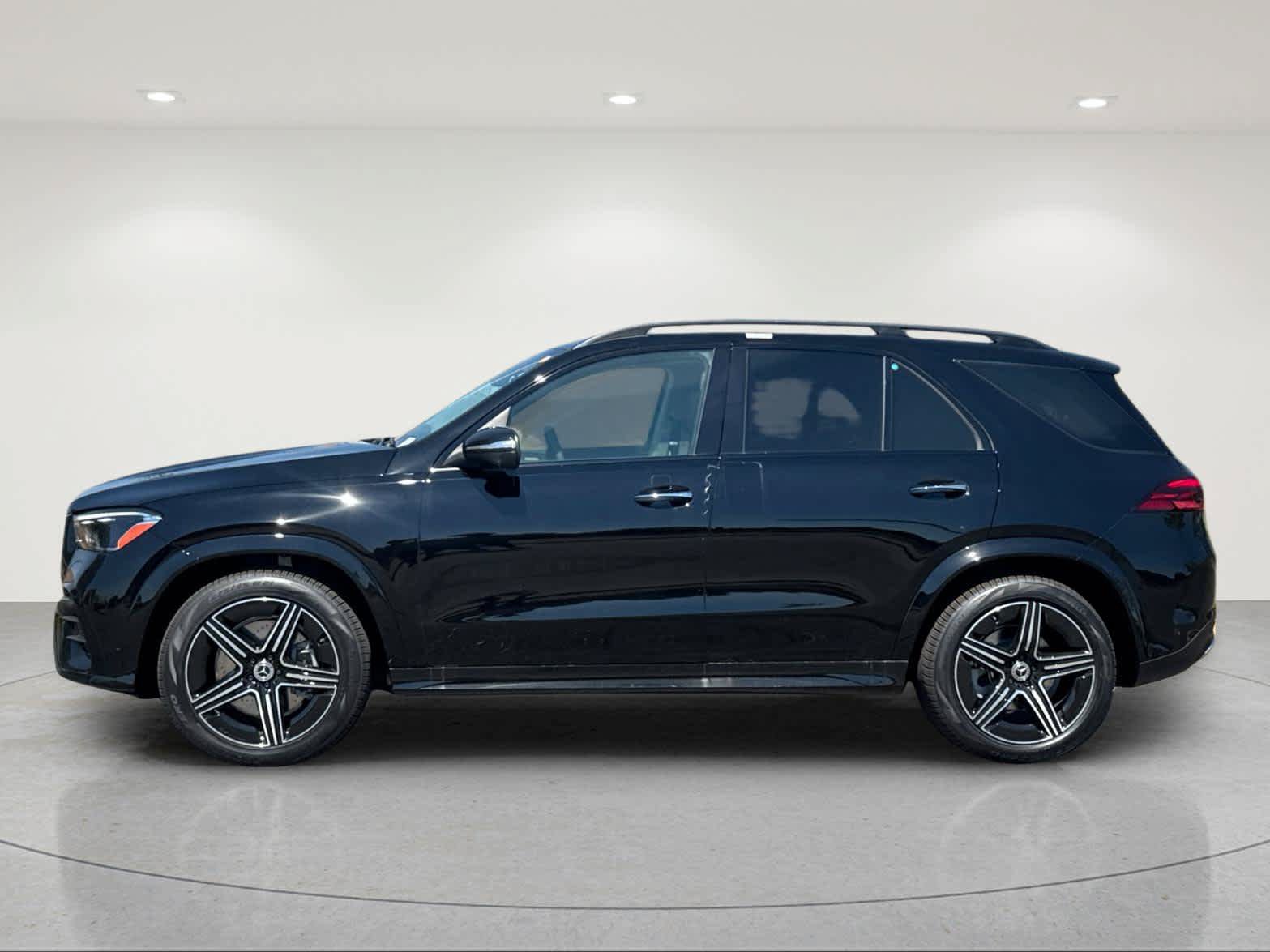 New 2026 Mercedes-Benz GLE 450 4MATIC image 3