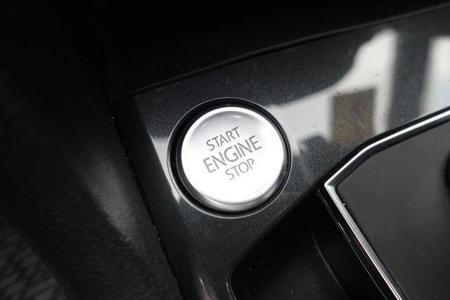 Used 2019 Volkswagen Tiguan SEL R-Line image 21