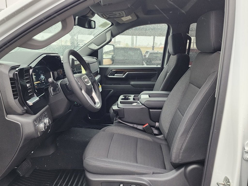 New 2026 GMC Sierra 2500 SLE image 17