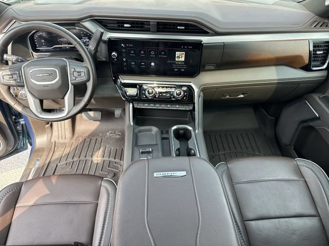 Used 2025 GMC Sierra 2500 Denali w/ Denali Reserve Package AWD/4WD image 21