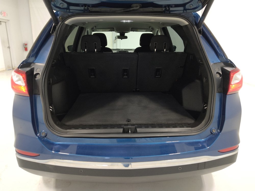 Used 2020 Chevrolet Equinox LT w/ Driver Convenience Package FWD image 29