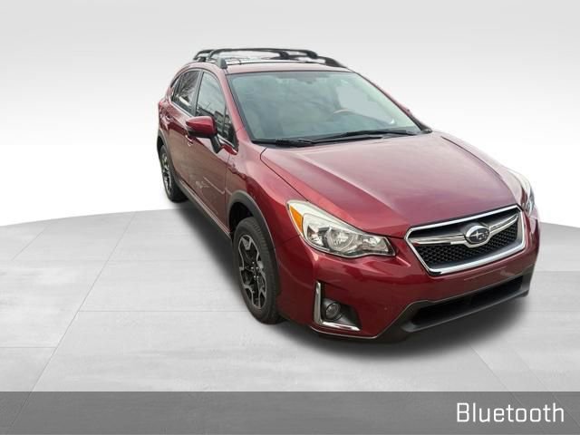 Used 2017 Subaru Crosstrek 2.0i Limited image 3