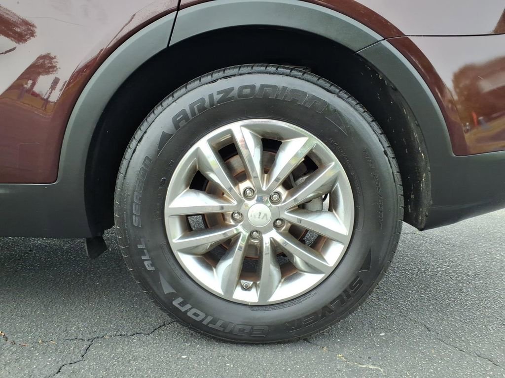 Used 2018 Kia Sorento LX w/ LX V6 Convenience Package image 21