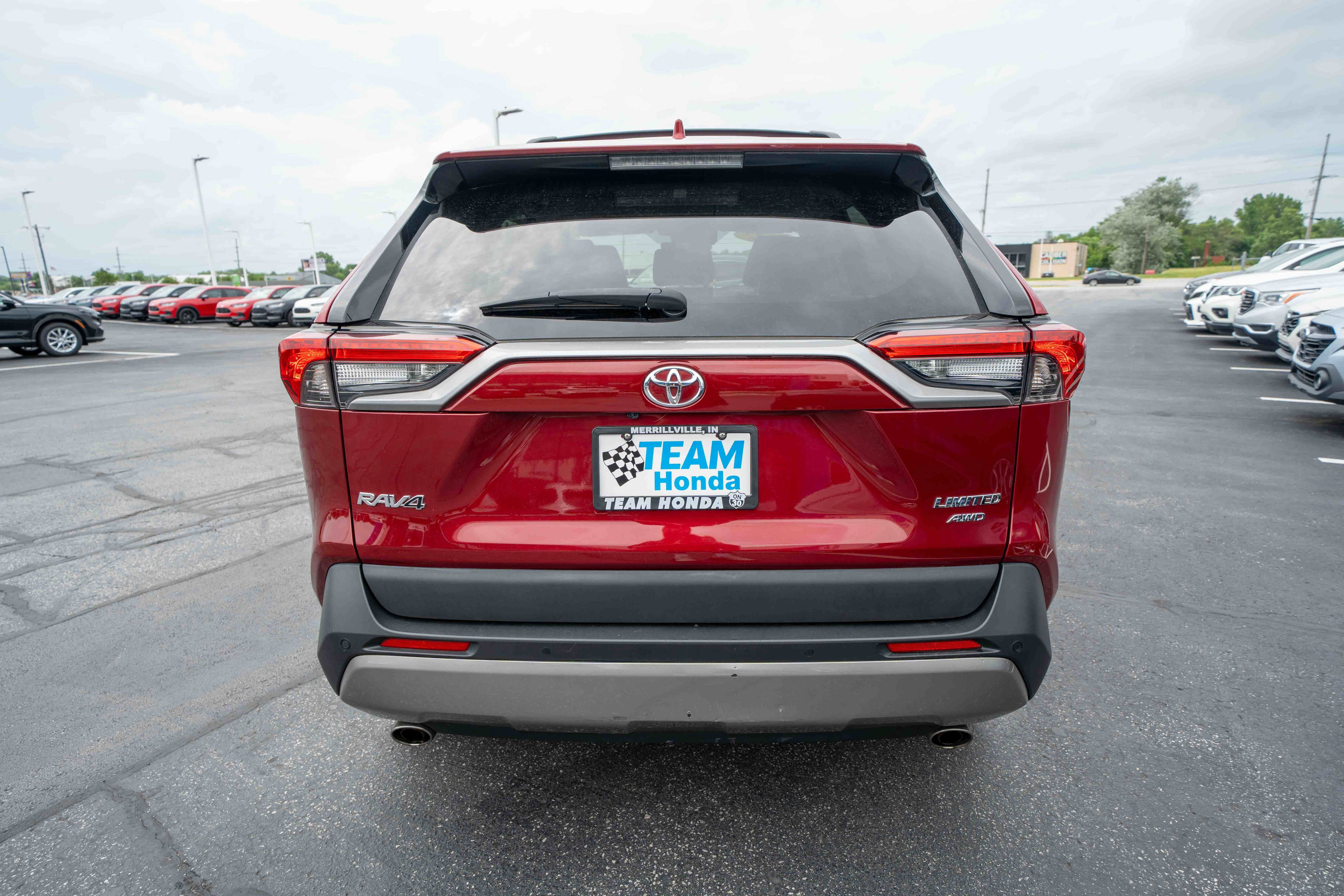 Used 2022 Toyota RAV4 Limited w/ Limited Grade Weather Package AWD/4WD image 5