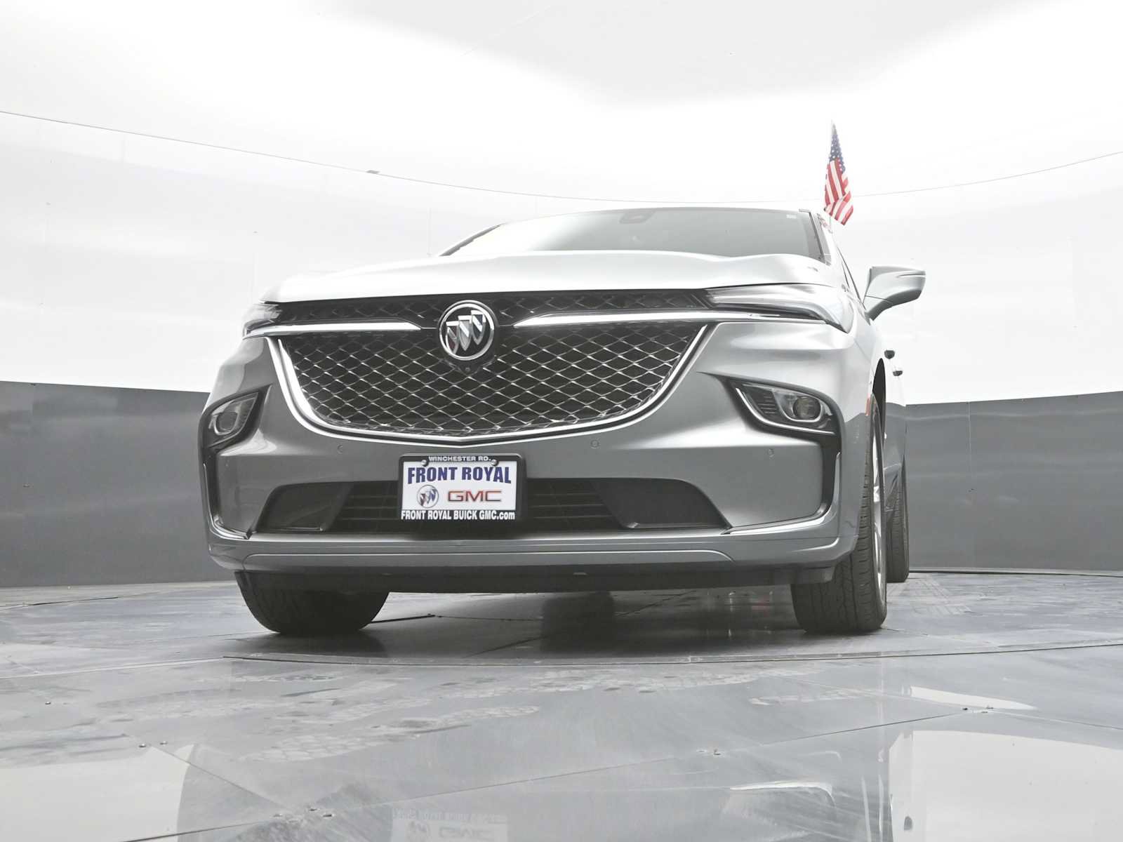 Used 2024 Buick Enclave Avenir AWD/4WD image 43