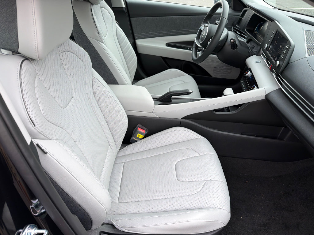 New 2026 Hyundai Elantra SEL Sport FWD image 14