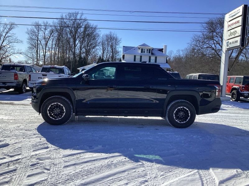 New 2026 Chevrolet Silverado EV Trail Boss image 4