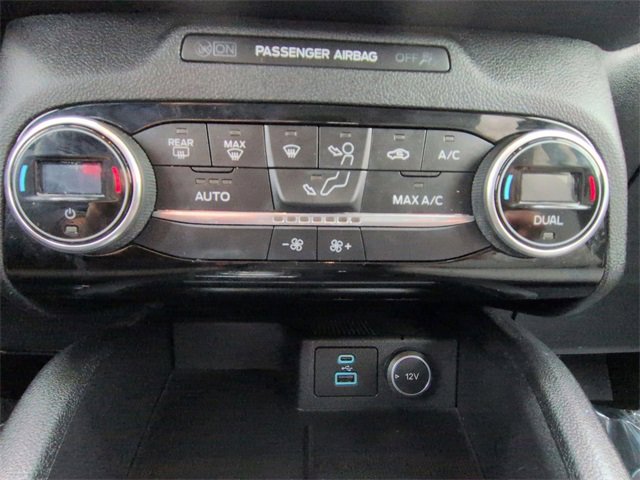 Used 2021 Ford Escape SE image 17