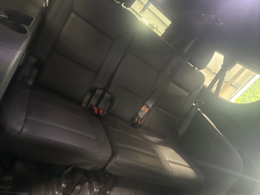Used 2023 Chevrolet Suburban Z71 AWD/4WD image 9