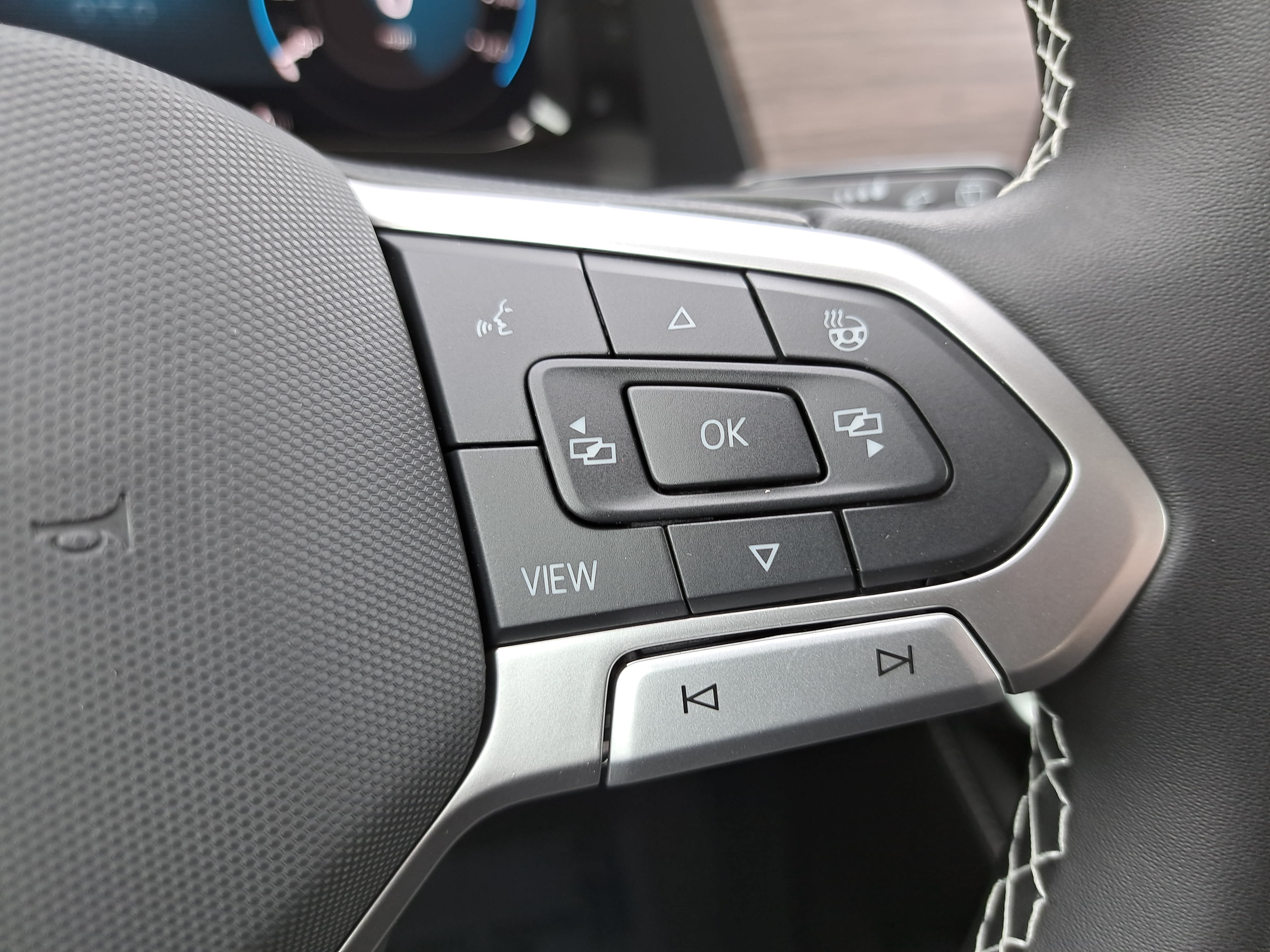 New 2026 Volkswagen Atlas SEL AWD/4WD image 18