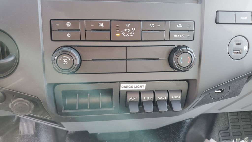 New 2026 Ford F650 2WD Regular Cab Super Duty image 22