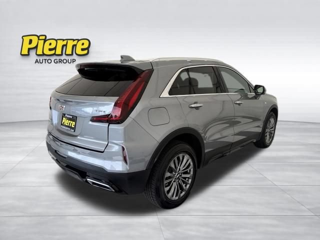 Used 2025 Cadillac XT4 Premium Luxury FWD image 6