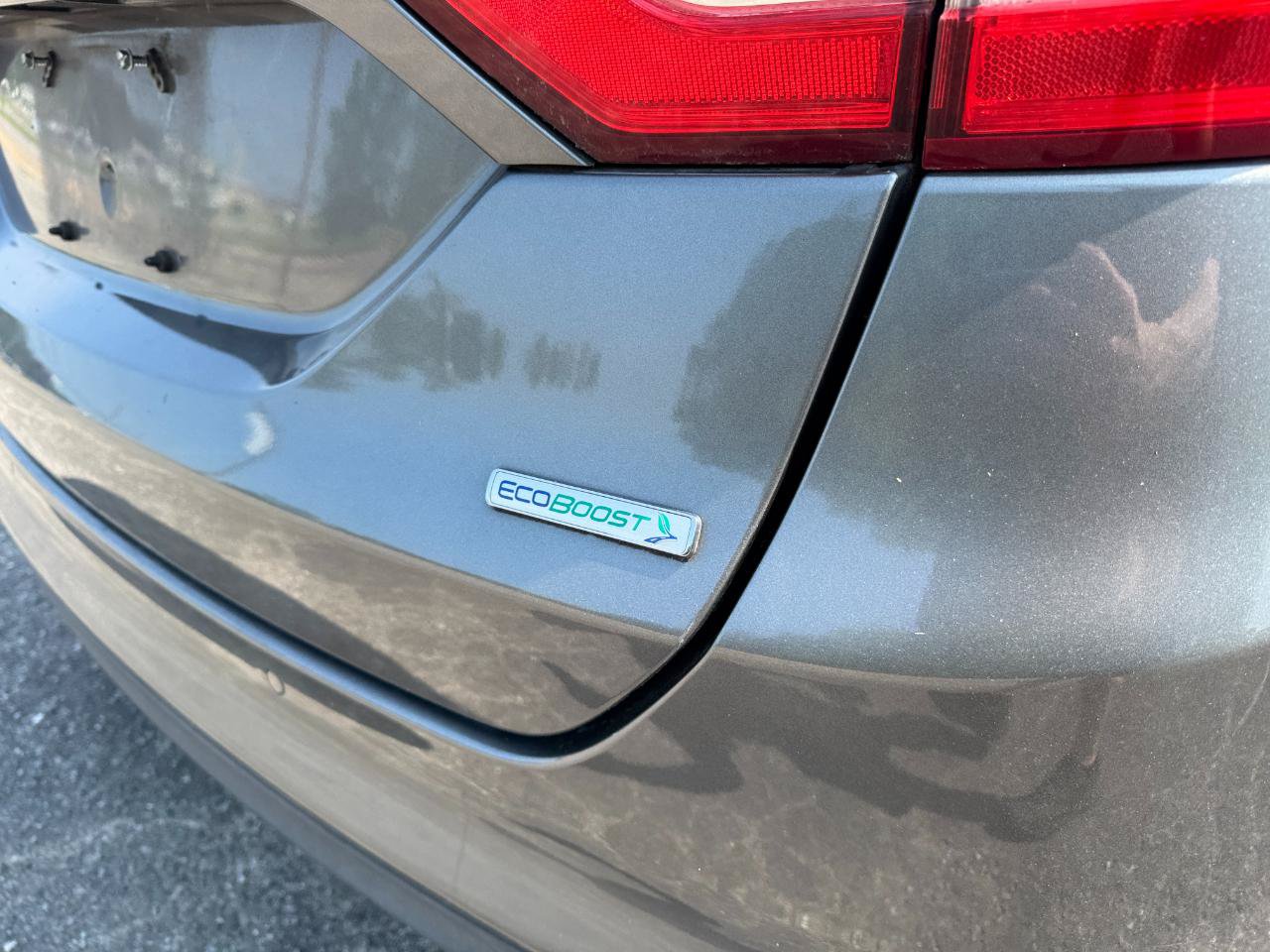 Used 2013 Ford Fusion SE FWD image 12