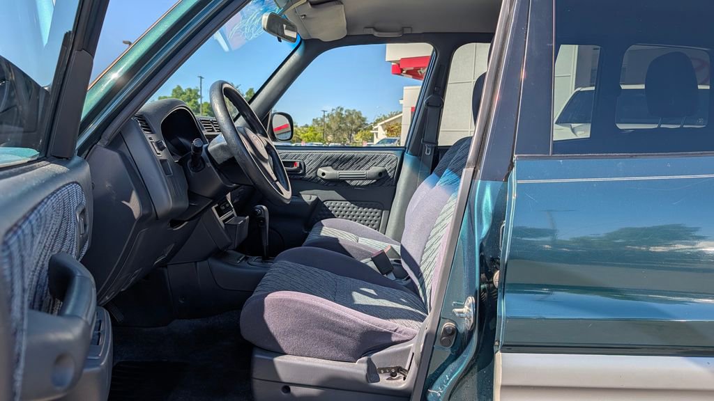 Used 1998 Toyota RAV4 2WD 4-Door image 6