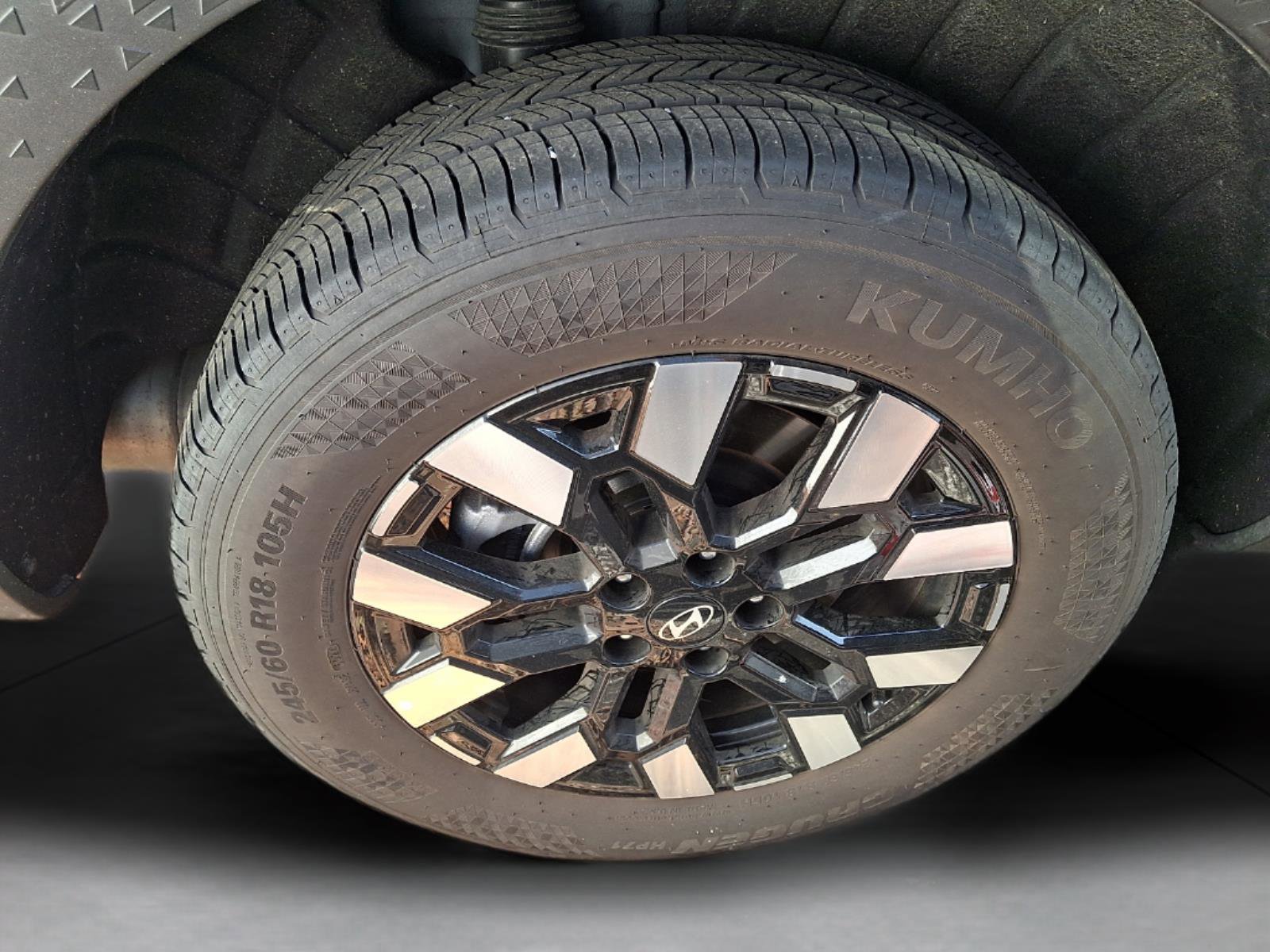 Used 2025 Hyundai Santa Cruz SEL image 9