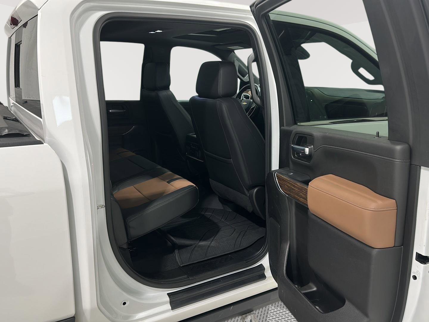 Used 2023 Chevrolet Silverado 2500 High Country image 27