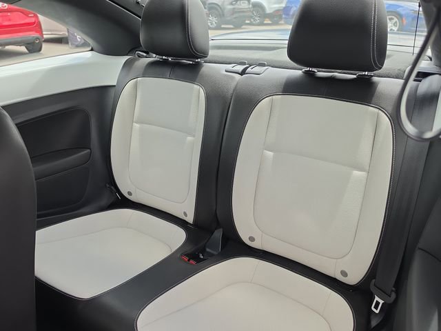 Used 2017 Volkswagen Beetle 1.8T SE FWD image 10
