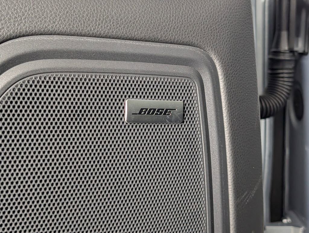 New 2026 Porsche Macan image 28