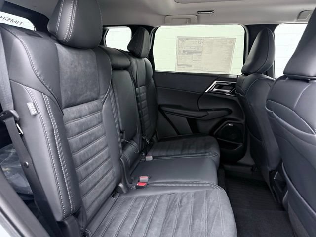 New 2026 Mitsubishi Outlander AWD image 27