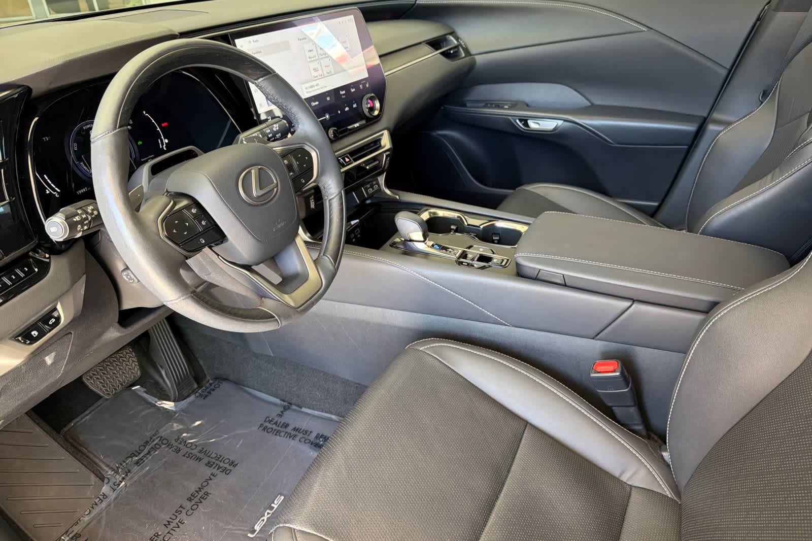 Certified 2023 Lexus RX 350 w/ Cold Area Package AWD/4WD image 11