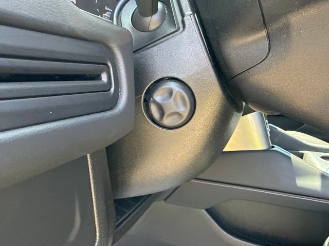 Used 2022 Chevrolet Suburban Premier AWD/4WD image 36