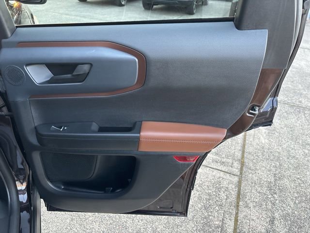 Used 2021 Ford Bronco Sport Outer Banks w/ Outer Banks Package (96D) image 38