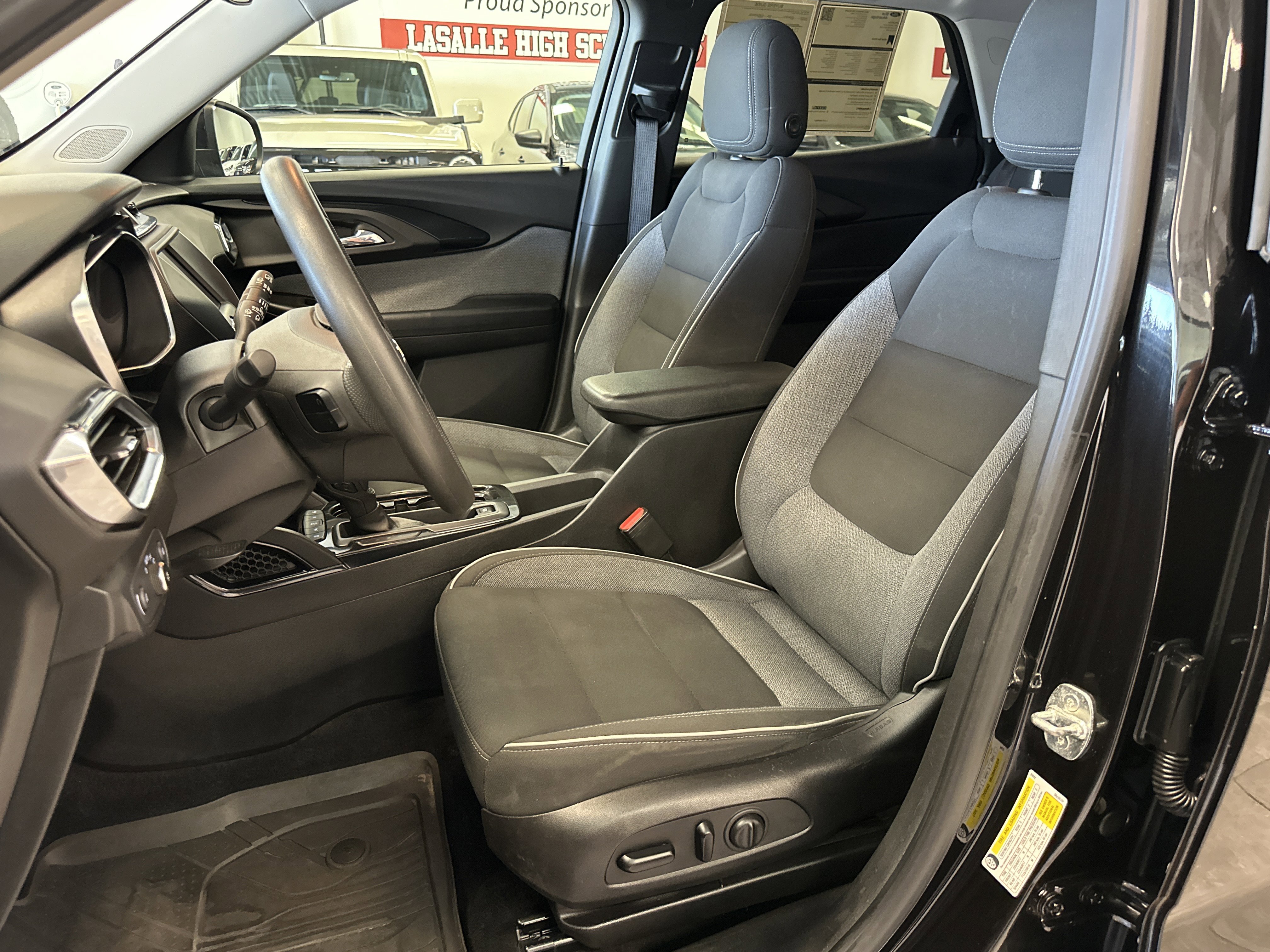 Used 2022 Chevrolet TrailBlazer LT image 4