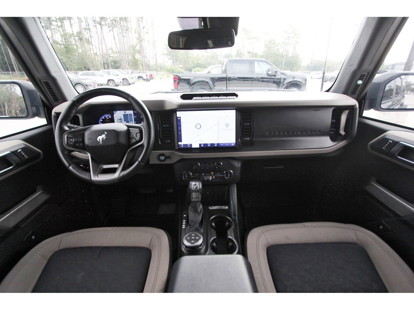 Used 2022 Ford Bronco Wildtrak image 12