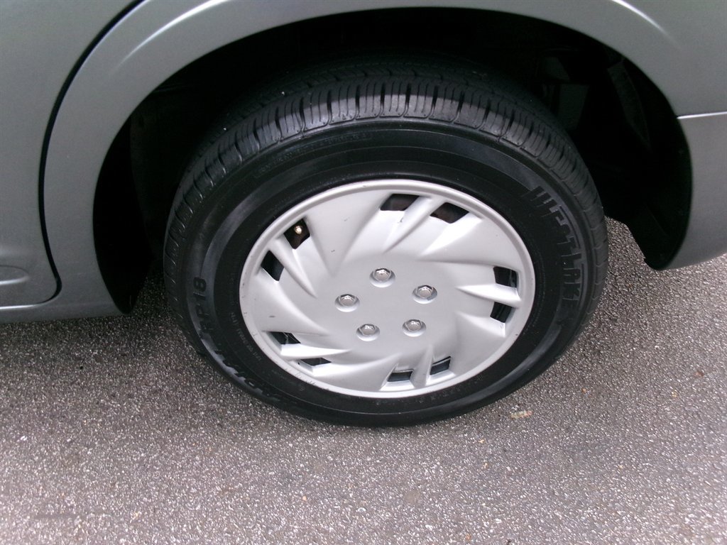 Used 2009 Chrysler PT Cruiser FWD image 35
