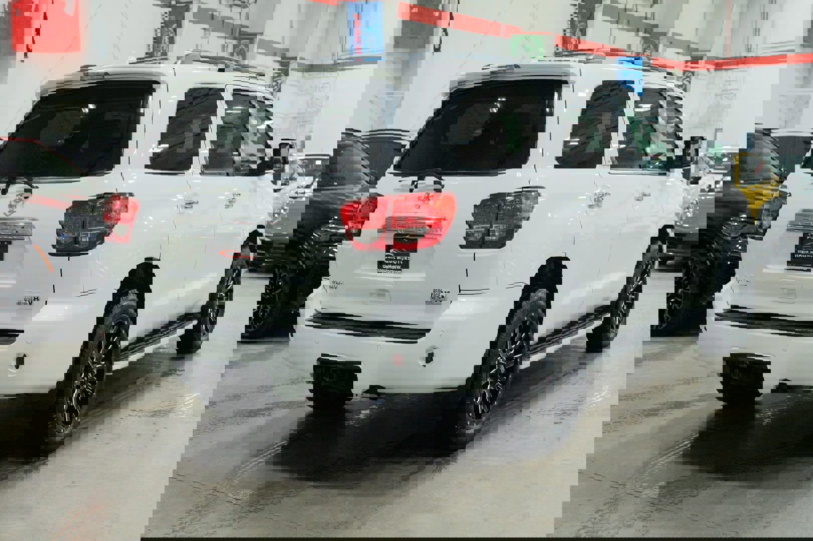 Used 2010 Toyota Sequoia Limited image 8