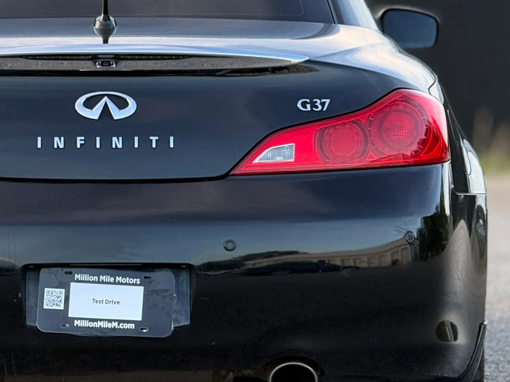 Used 2010 INFINITI G37 Sport w/ Premium Pkg image 14