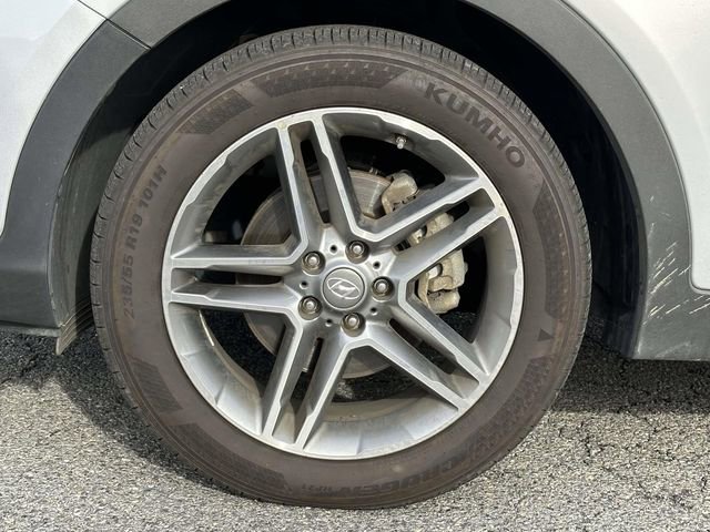 Used 2018 Hyundai Santa Fe SE image 8