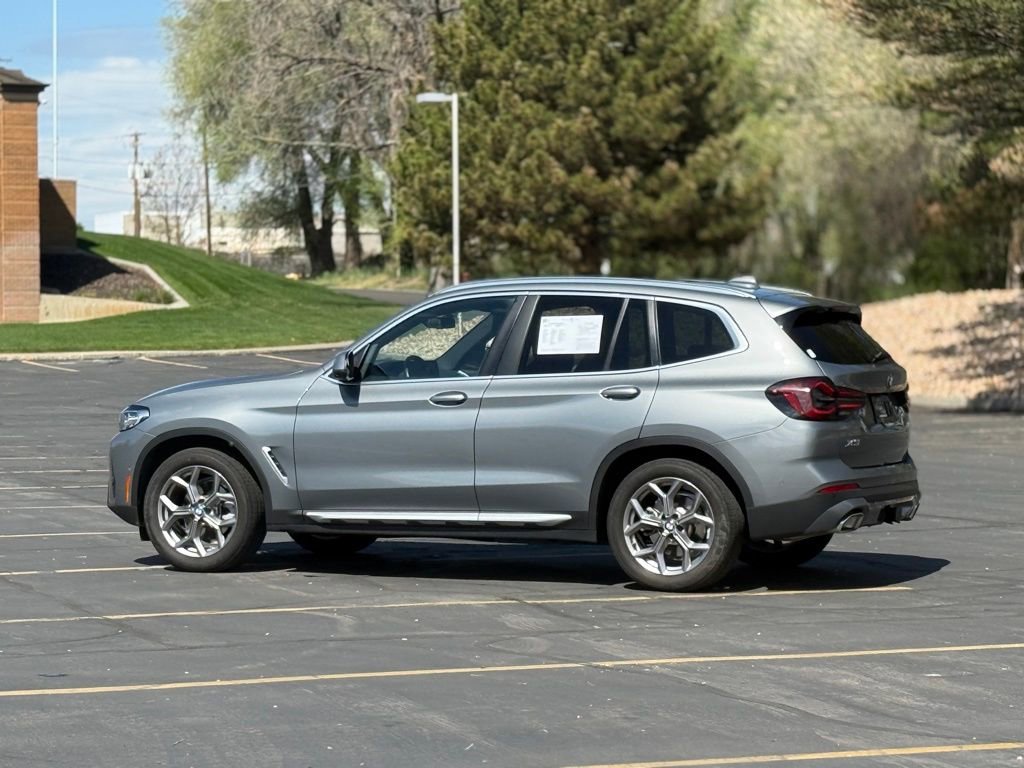 Used 2023 BMW X3 xDrive30i w/ Premium Package w/ZPA AWD/4WD image 7
