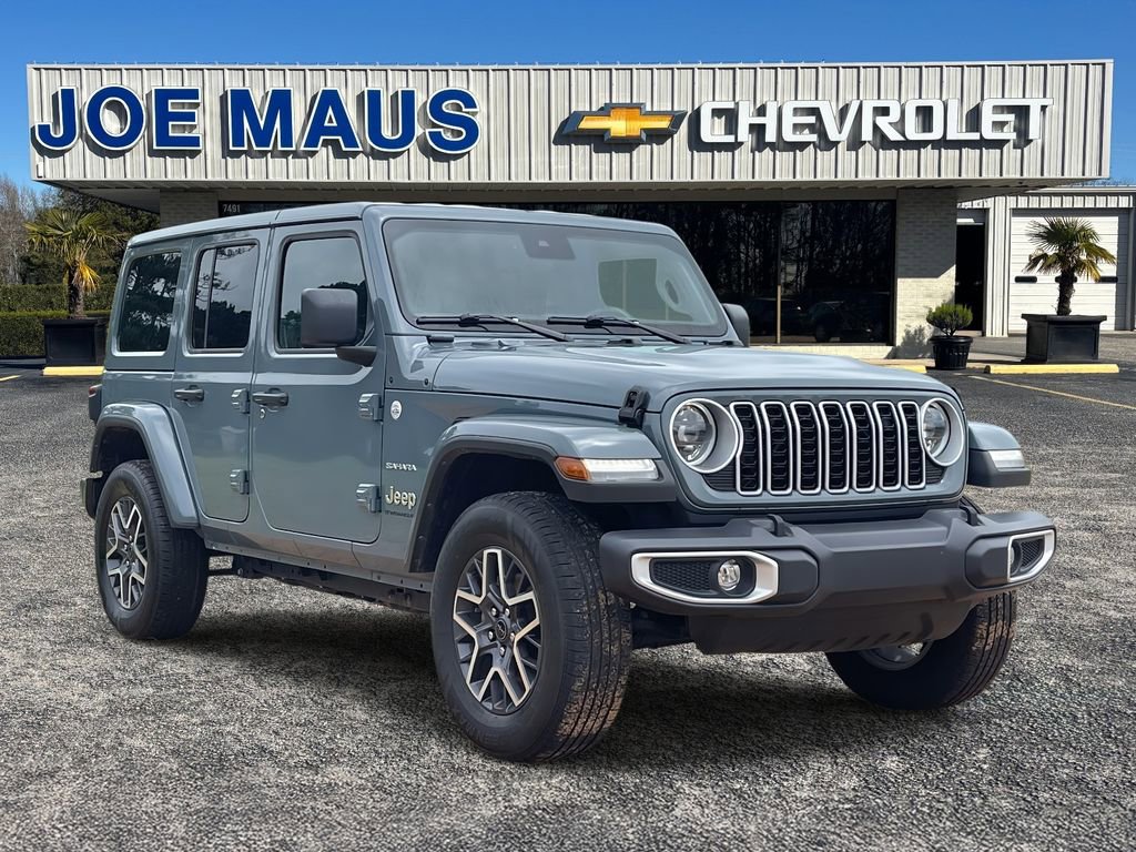 Used 2024 Jeep Wrangler Sahara image 4