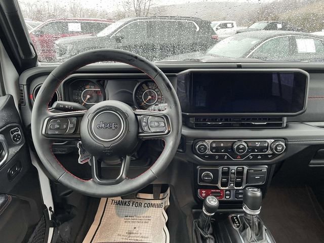 Used 2024 Jeep Wrangler Unlimited Rubicon image 13