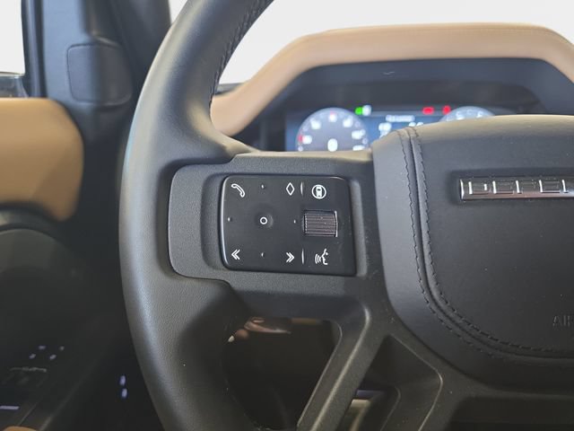 Certified 2025 Land Rover Defender 110 V8 AWD/4WD image 19