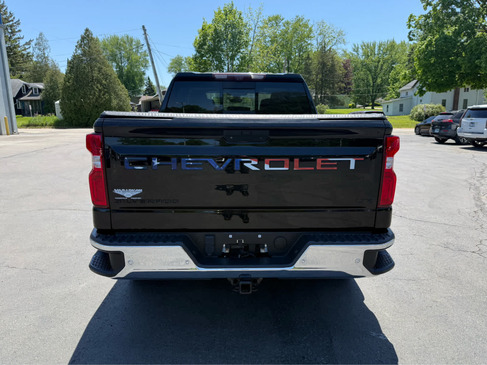 Used 2021 Chevrolet Silverado 1500 LTZ w/ Technology Package AWD/4WD image 4