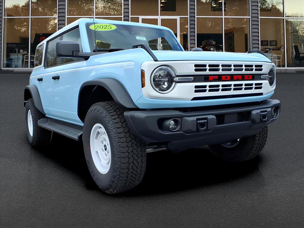 New 2025 Ford Bronco Heritage Edition image 3
